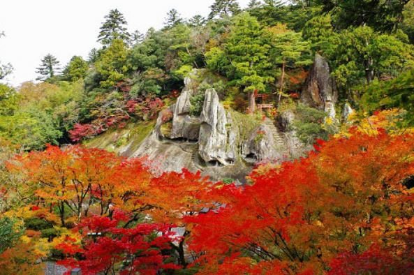 那谷寺